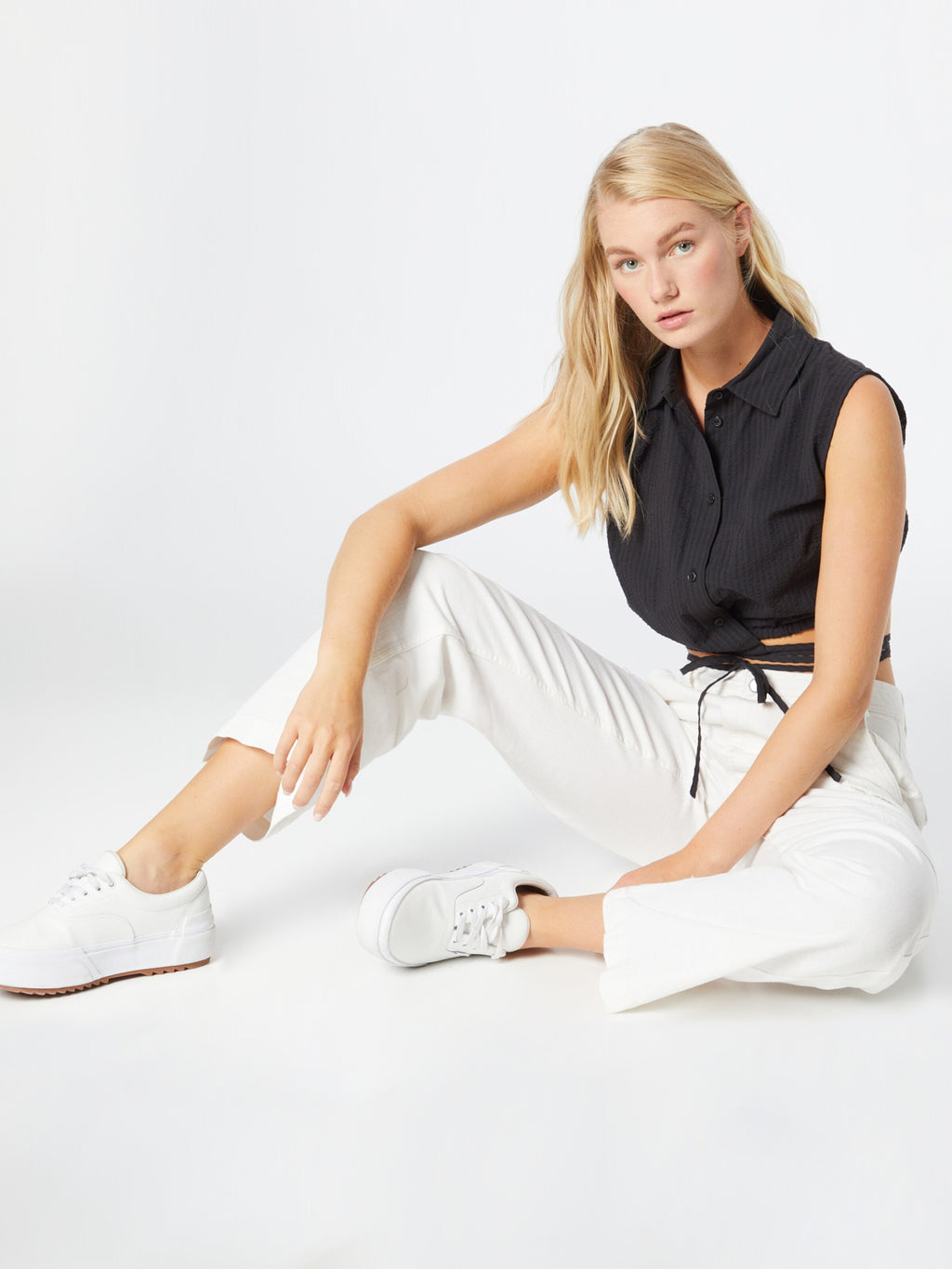 WEEKDAY Blouse Tops Blouse Leon Dames Zwart