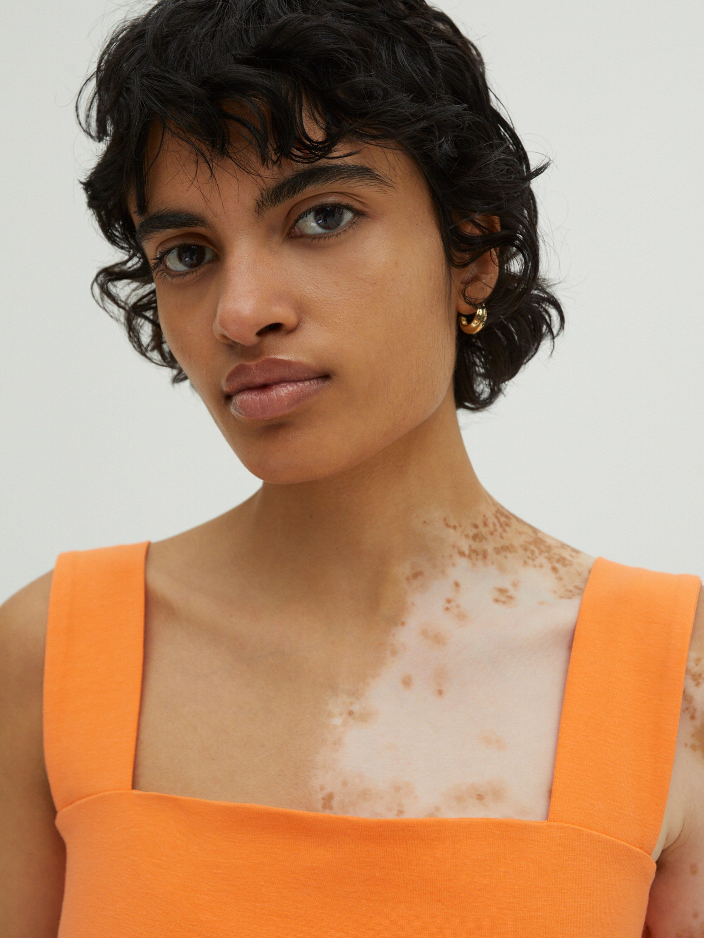 EDITED Mouwloze Shirts Top Rafaela Dames Oranje