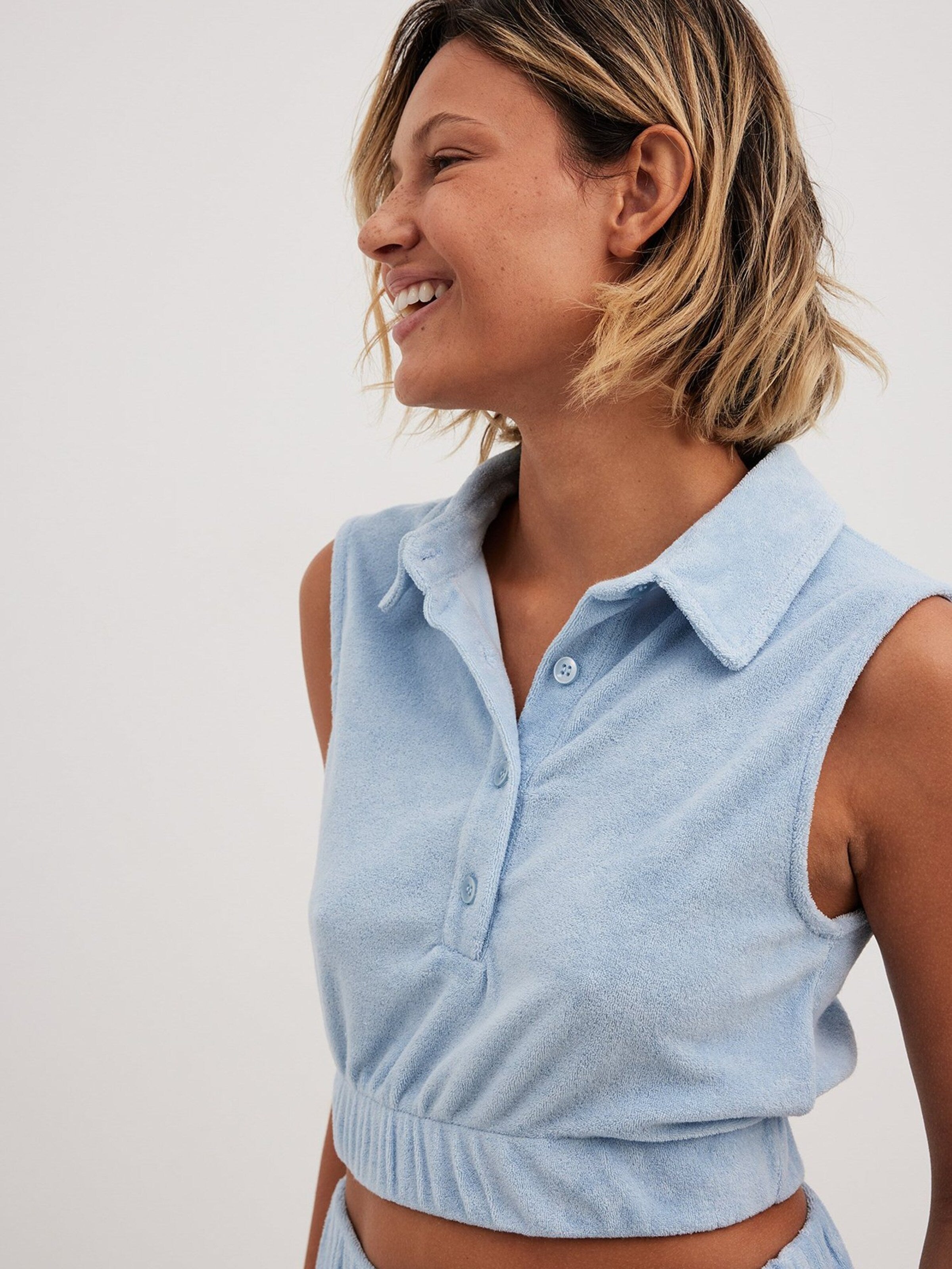 NA-KD Blouse Tops Blouse Dames Pastelblauw / Lichtblauw
