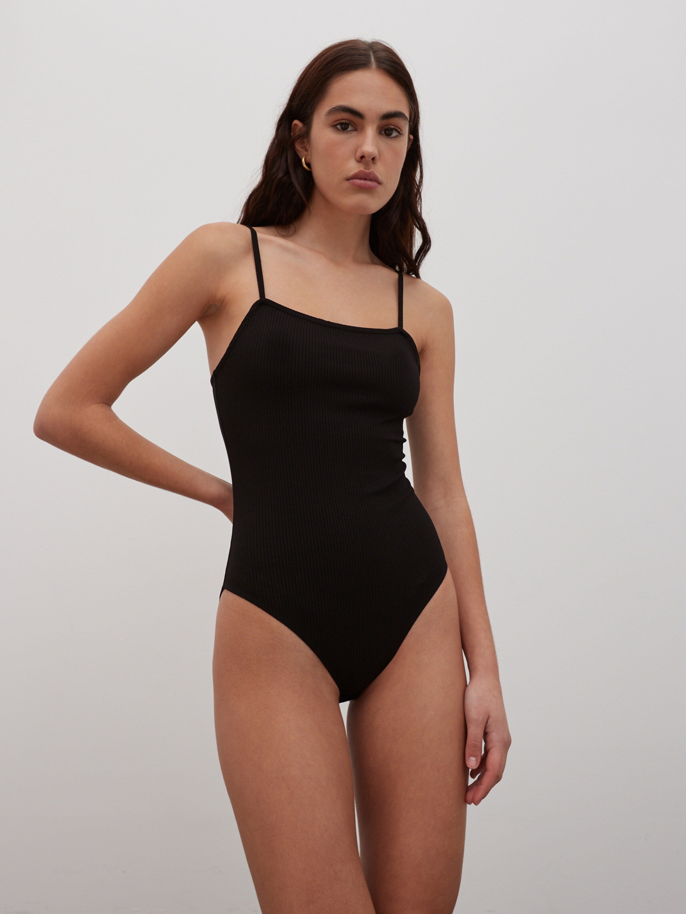 EDITED Spaghetti Tops Top Sabina Dames Zwart