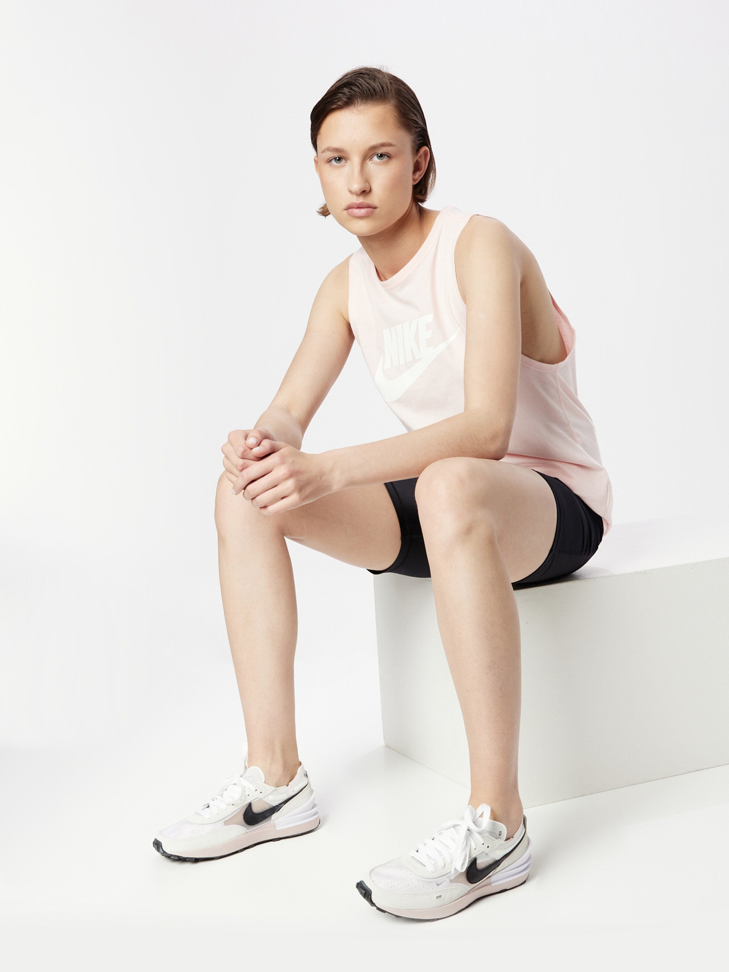 Nike Sportswear Mouwloze Shirts Top Dames Pastelroze