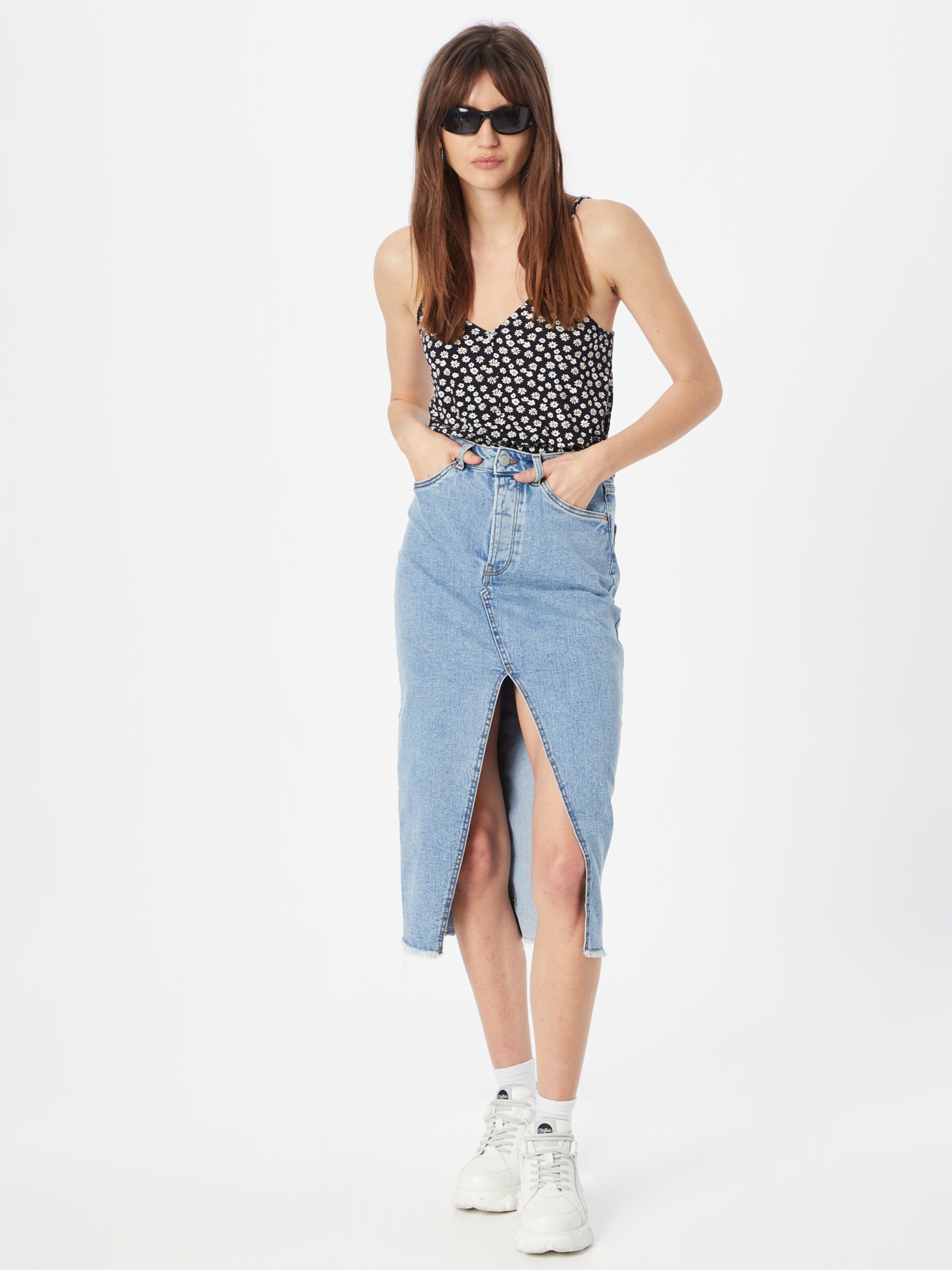 About You Spaghetti Tops Top Camilla Dames Zwart