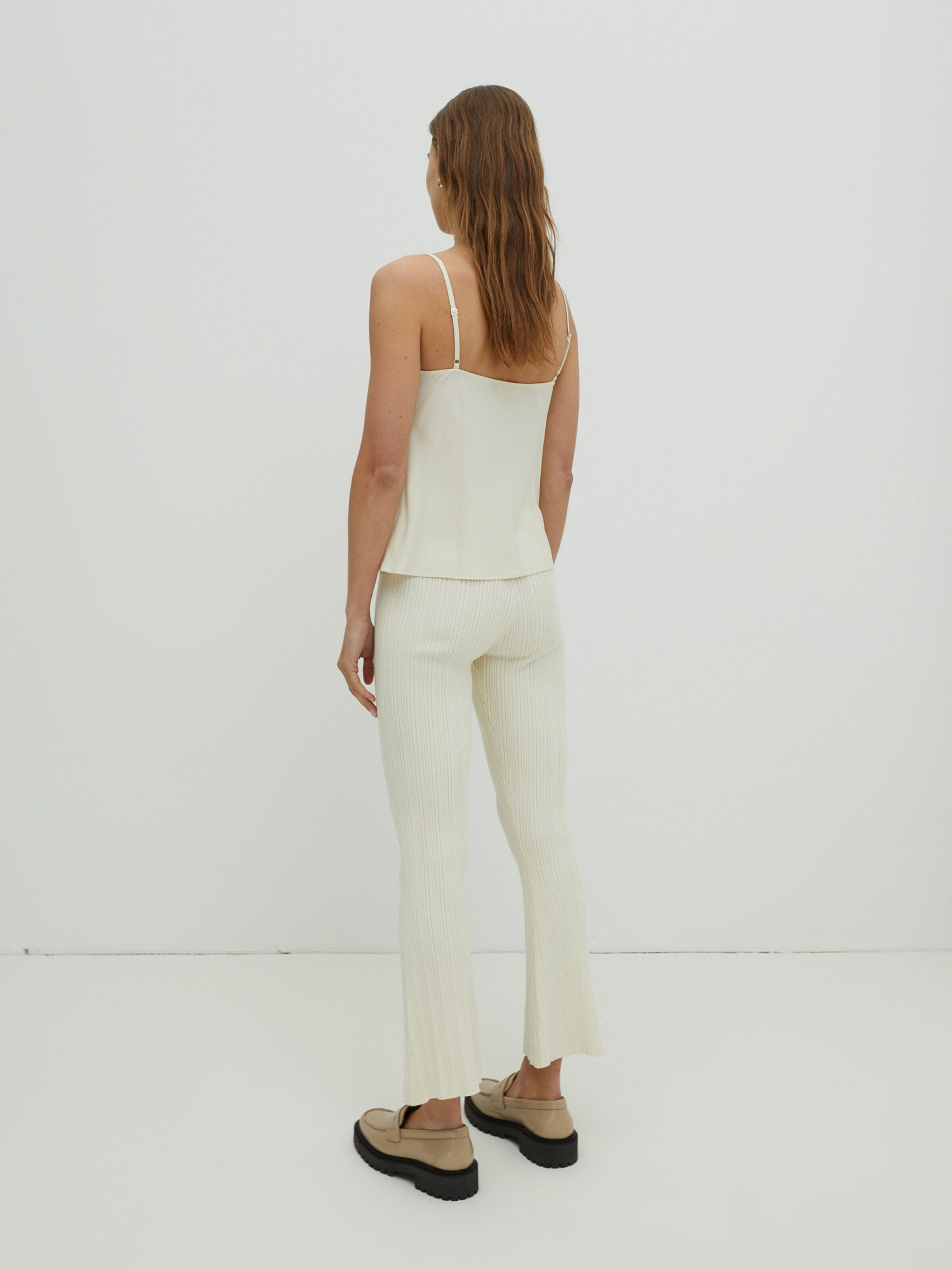 EDITED Spaghetti Tops Top Eloise Dames Beige